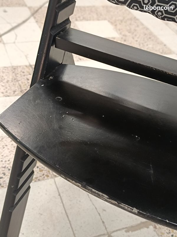 Chaise haute noir (image 4)