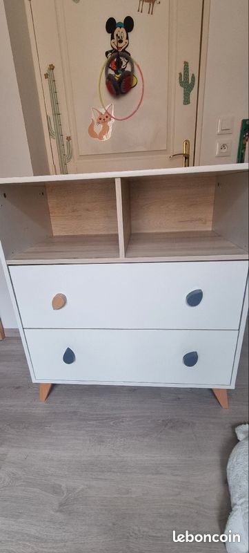 Commode (image 2)