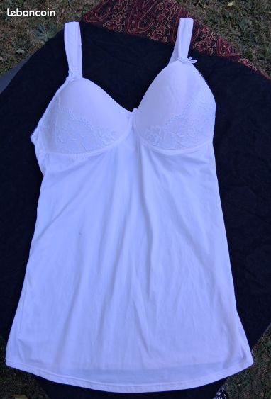 Haut d’allaitement avec soutien-gorge (image 1)
