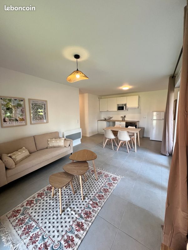 Appartement 3 pièces 62 m² · à Pau · 62 m² · 990 €