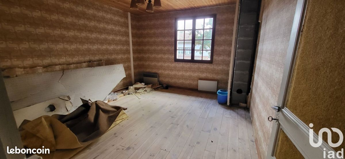 Propriété 12 pièces 190 m² - Aigre 16140 (image principale 16)