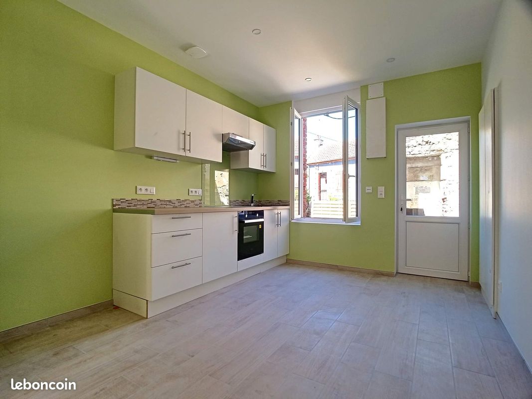 Appartement 3 pièces 60 m² · à Montluçon · 60 m² · 525 €