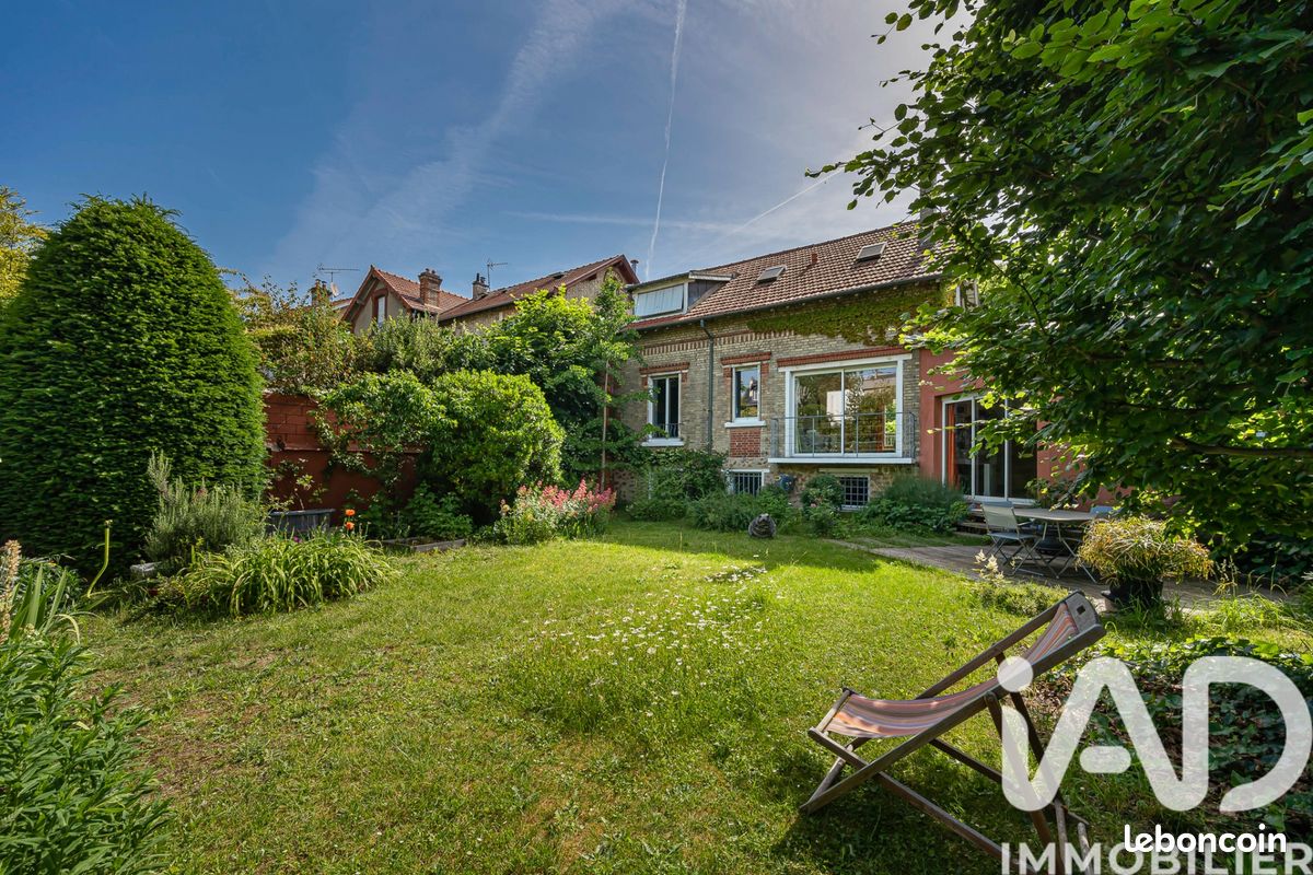 Maison 8 pièces 200 m² · à Colombes · 200 m² · 1 450 000 €