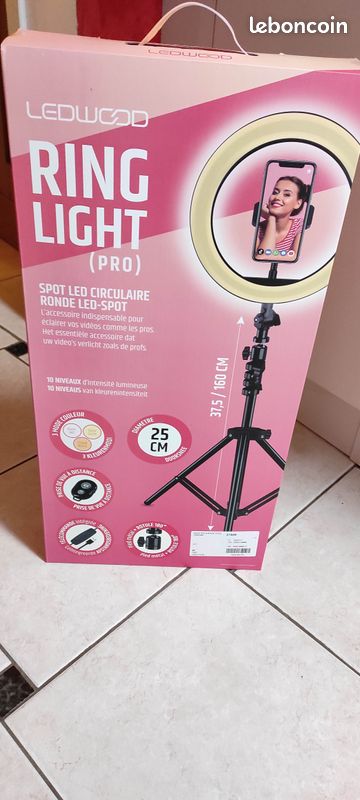 Trépied lumineux (image 1)