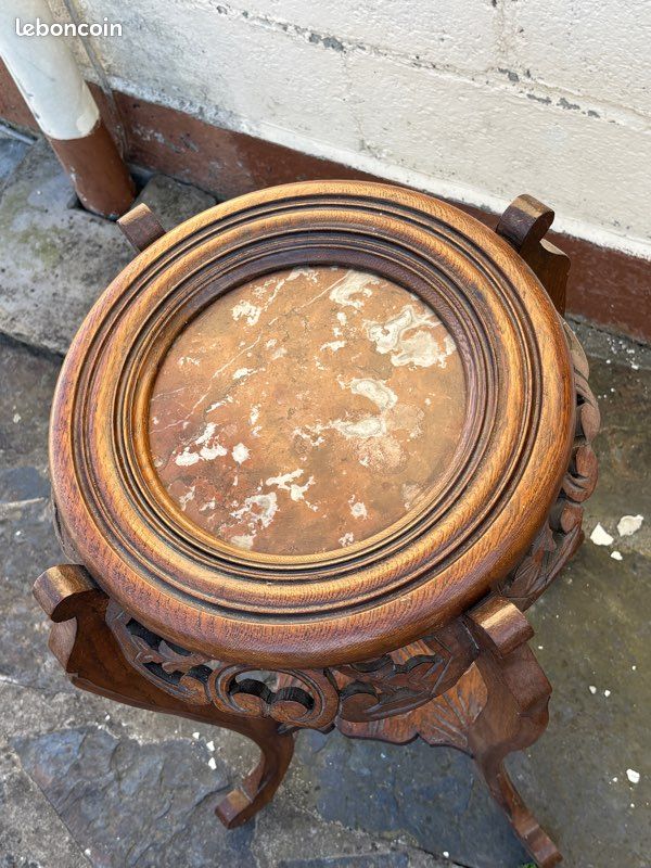 Ancienne sellette / porte-plante en bois sculpté et marbre (image 2)