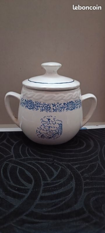 Lot service à thé, sucrier, théière et pot à lait (image 1)