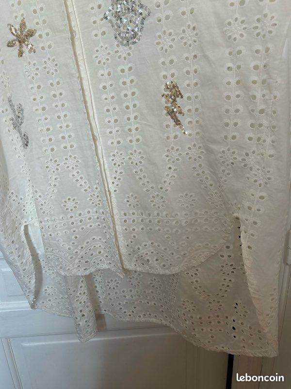 Chemise longue coupe liquette -blanc cassé - coton, broderies anglaises, sequins - TU jusqu’au 52 - neuve (image 7)