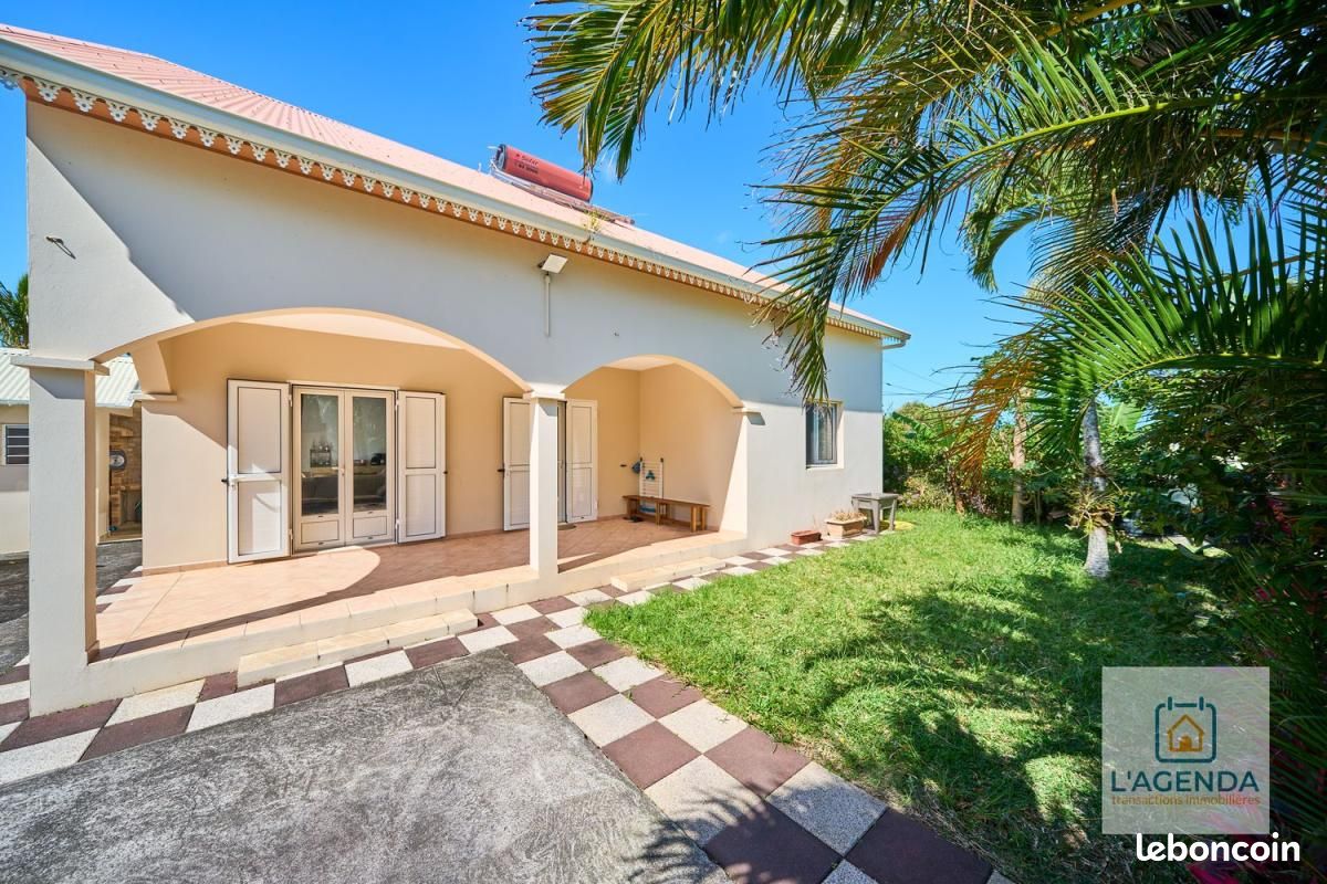 Maison 6 pièces 120 m² · à Saint-Joseph · 120 m² · 240 000 €