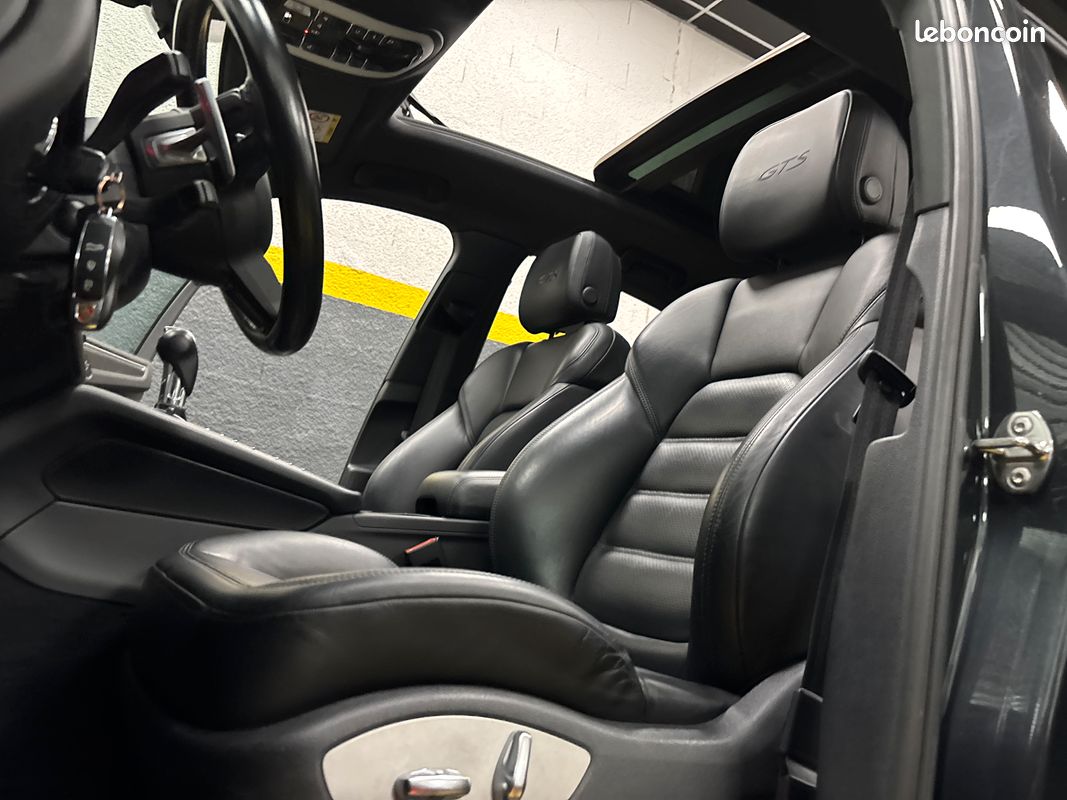 Porsche Macan GTS 380 cv PDK toit ouvrant jantes 21 pack sport chrono bose CarPlay attelage (image 7)