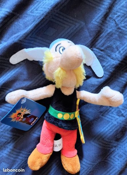 Lot 4 Peluches Astérix Abraracourcix Panoramix Idéfix (image 1)