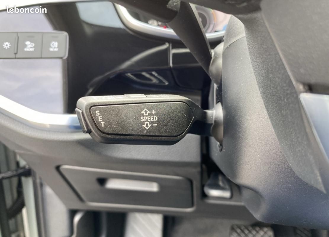 Audi Q3 SPORTBACK 45 TFSIe 245 S-LINE HYBRIDE RECHARGEABLE / ATTACHE REMORQUE JANTES 20" KEYLESS (image 15)