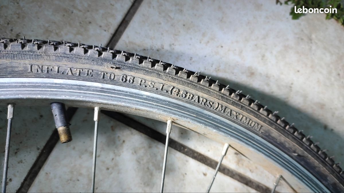 Pneu velo 700*38 (image 3)