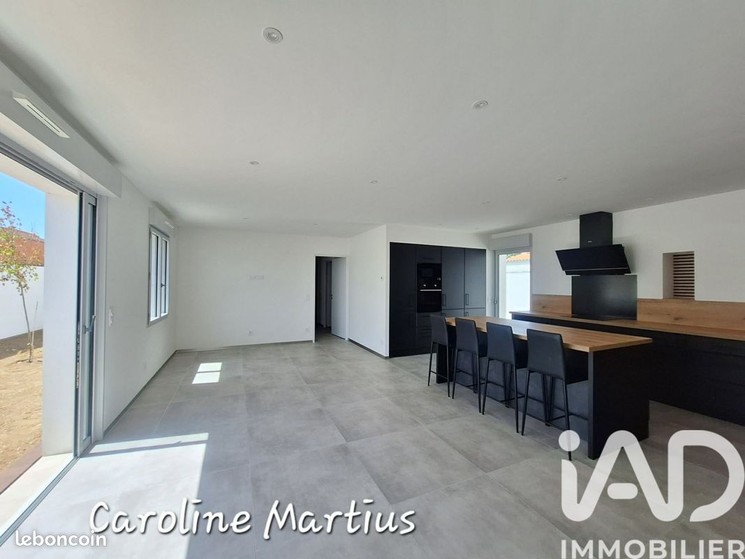 Maison 4 pièces 100 m² · à Esnandes · 100 m² · 390 000 €