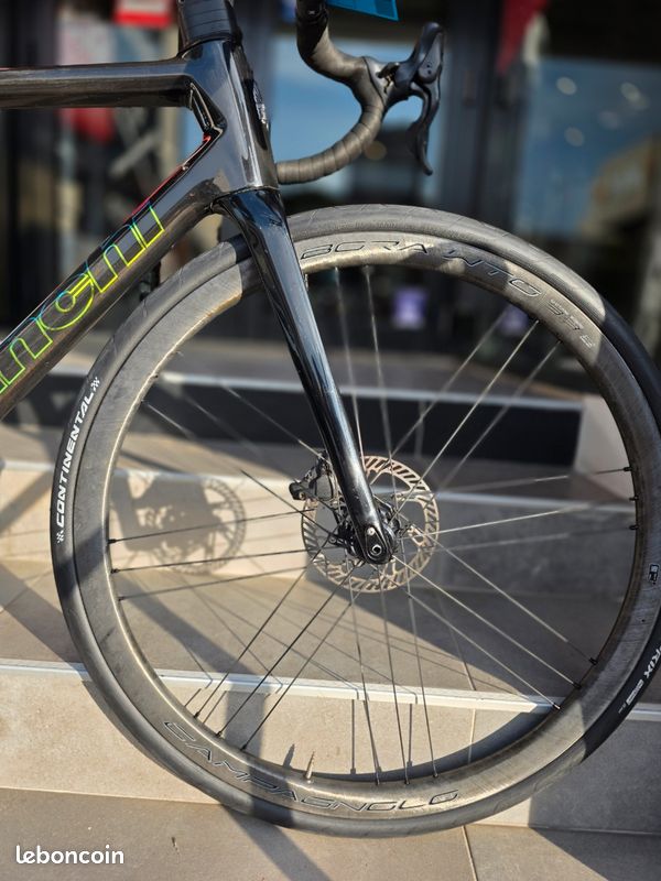 Paire De Roues Campagnolo Bora 35 Ultra Carbone – Roue Avant Fêlée (pour Pièces)