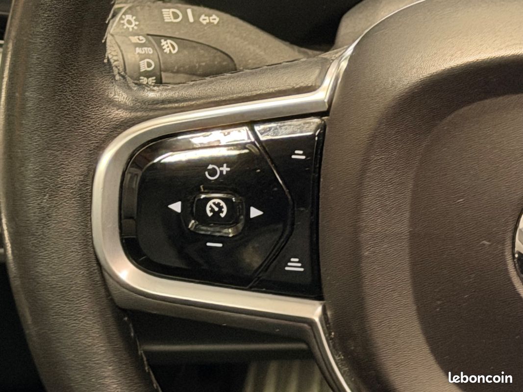 VOLVO XC90 T8 TWIN ENGINE 320Ch + 87CH INSCRIPTION LUXE GEARTRONIC 7 PLACES TOIT OUVRANT PANORAMIQUE (image 18)