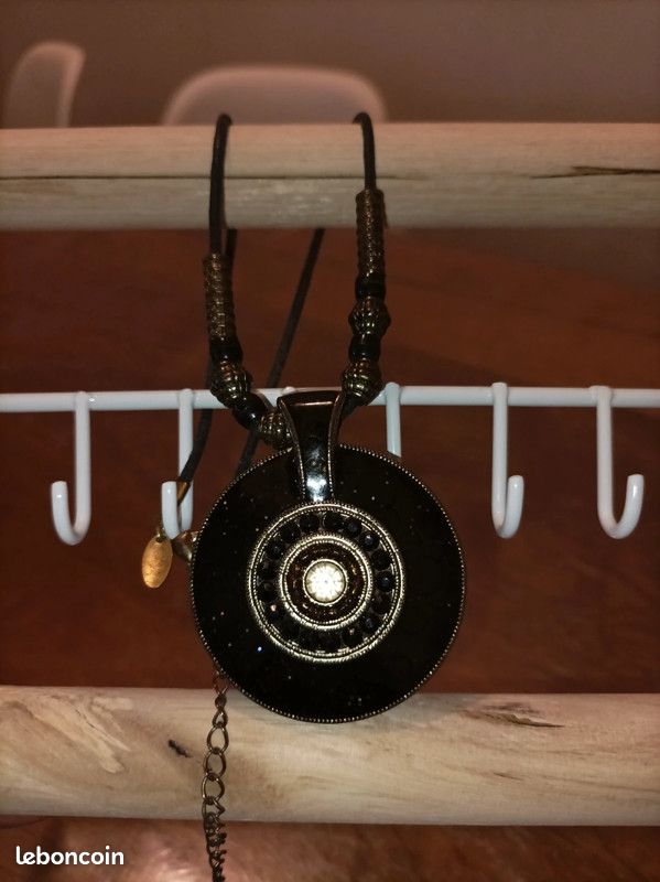 Collier noir avec perles LBMDJ 38 cm (image 2)