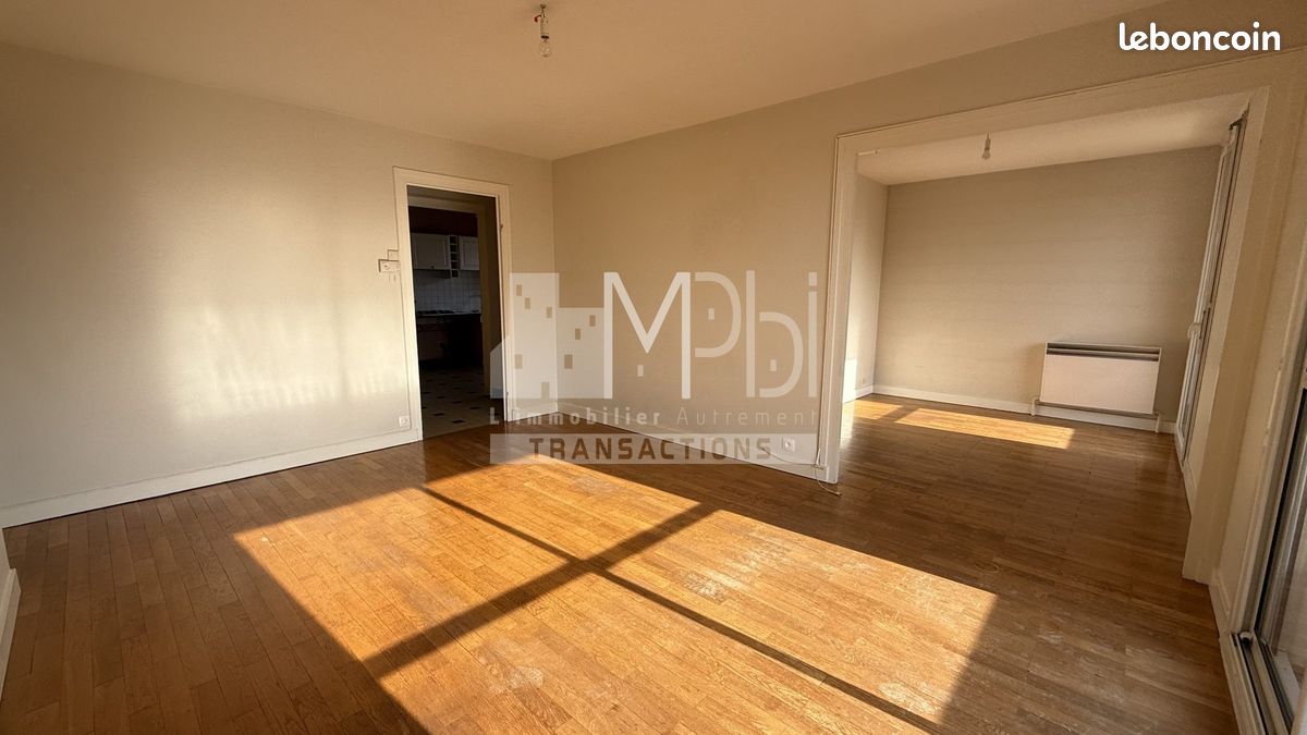 Appartement 3 pièces 74 m² · à Bourg-en-Bresse · 74 m² · 120 000 €