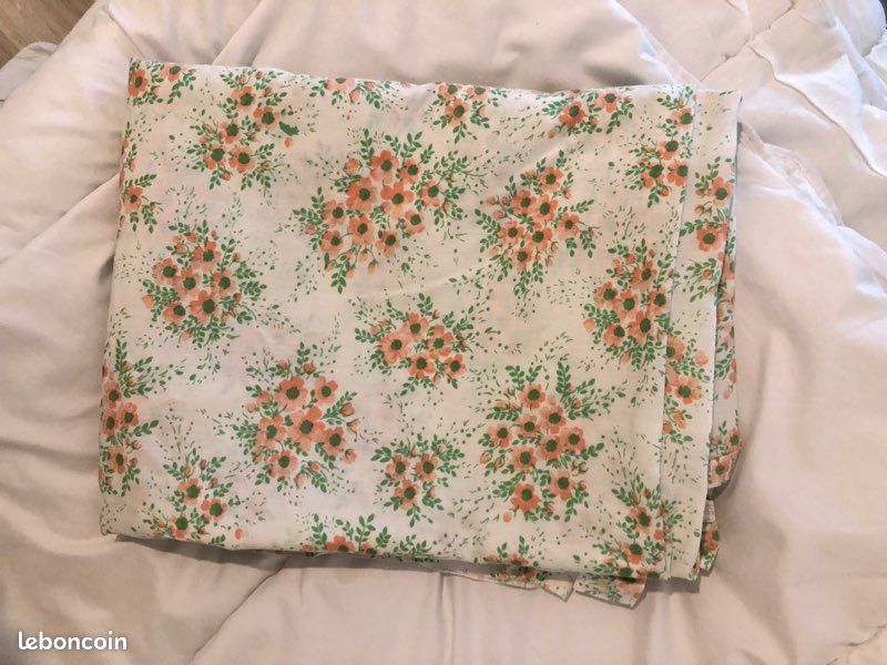Drap plat vintage fleuri (image 1)