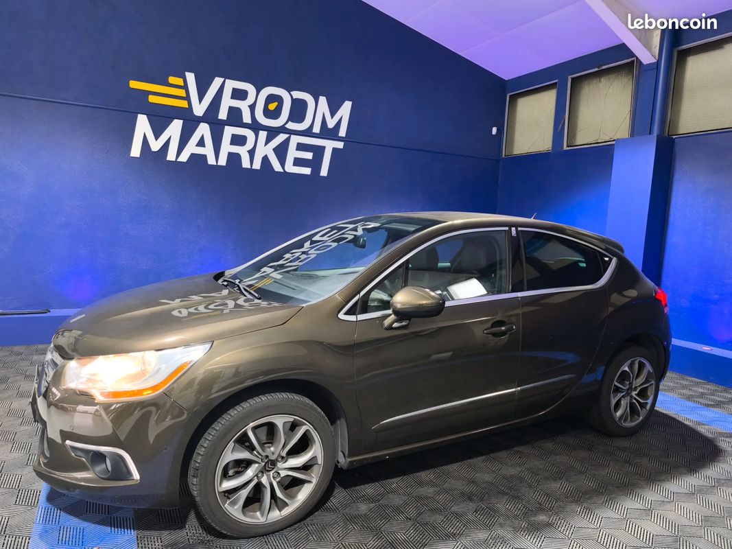 CITROEN DS4 1.6 200ch Sport Chic - 2012 - 104001 km - Faible kilométrage (image 8)