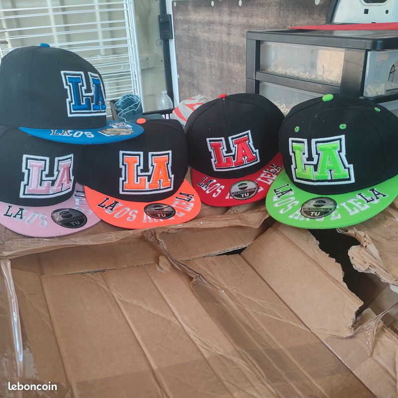 Casquettes stylées (image 1)