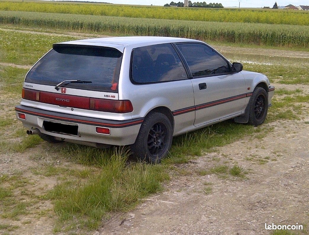 Honda Civic Voitures