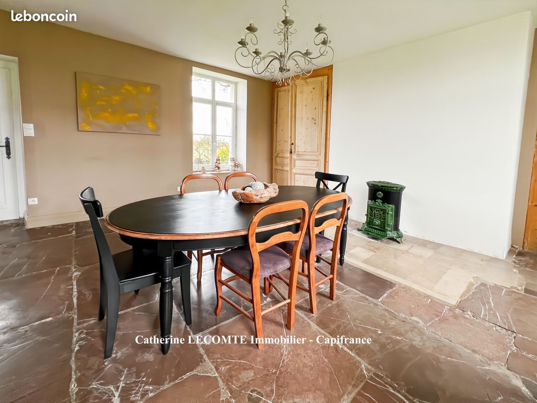 Maison 10 pièces 285 m² · à Rety · 285 m² · 592 000 €