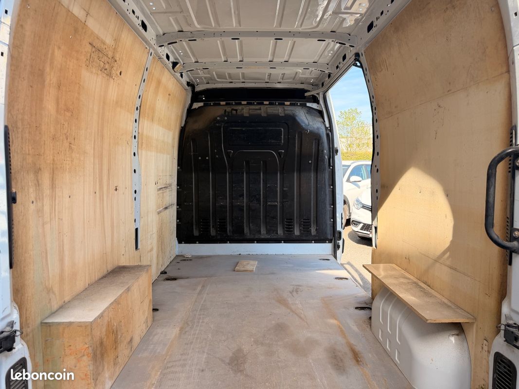 Renault master fourgon l2h2 2.3 dci 135 grand confort 17990 ttc (image 8)