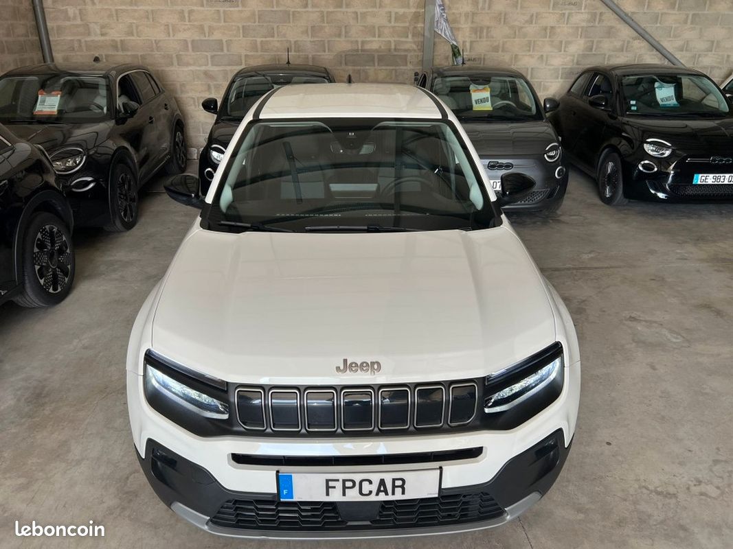 Jeep Avenger 156cv 54KWh ELECTRIQUE ALTITUDE / CAMERA DE RECUL RADARS AR / FULL LED / CARPLAY (image 4)