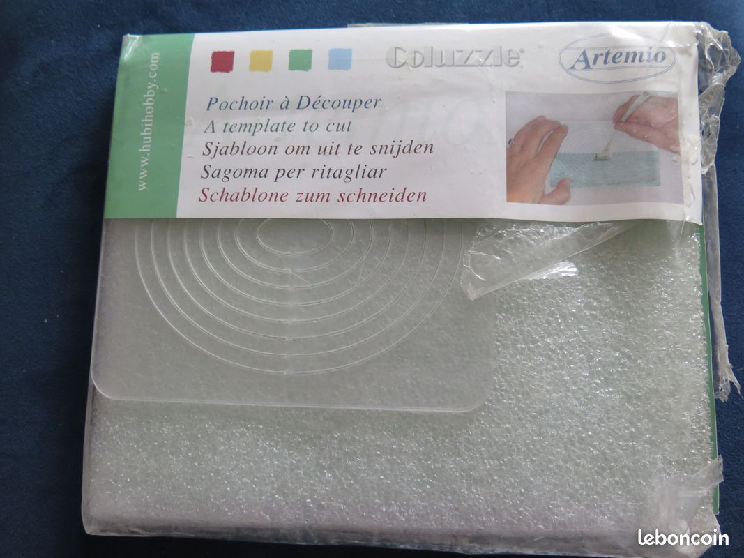 Pochoir à découper ovales Artemio (image 1)