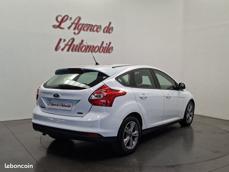 Ford FOCUS 1.0 scti 125 ch 1ère main / Clim Auto / Régulateur / Radar / Bluetooth / (image 4)