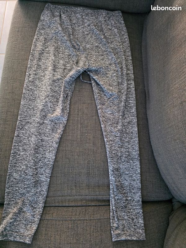 Leggings
Gris
Shein
Bon état (image 3)