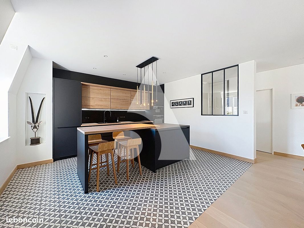 Appartement 5 pièces 143 m² · à Chalon-sur-Saône · 143 m² · 339 000 €