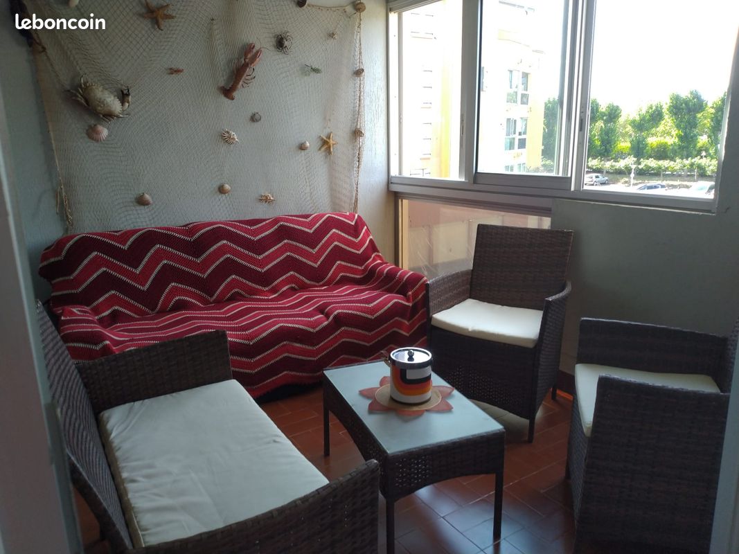Grand appartement T2 dans résidence de standing avec garage individuel fermé (image 3)