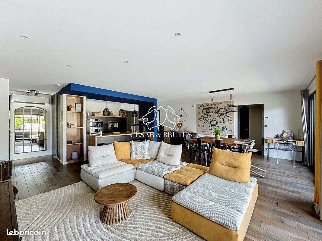 Maison 5 pièces 117 m² · à Riorges · 117 m² · 359 000 €