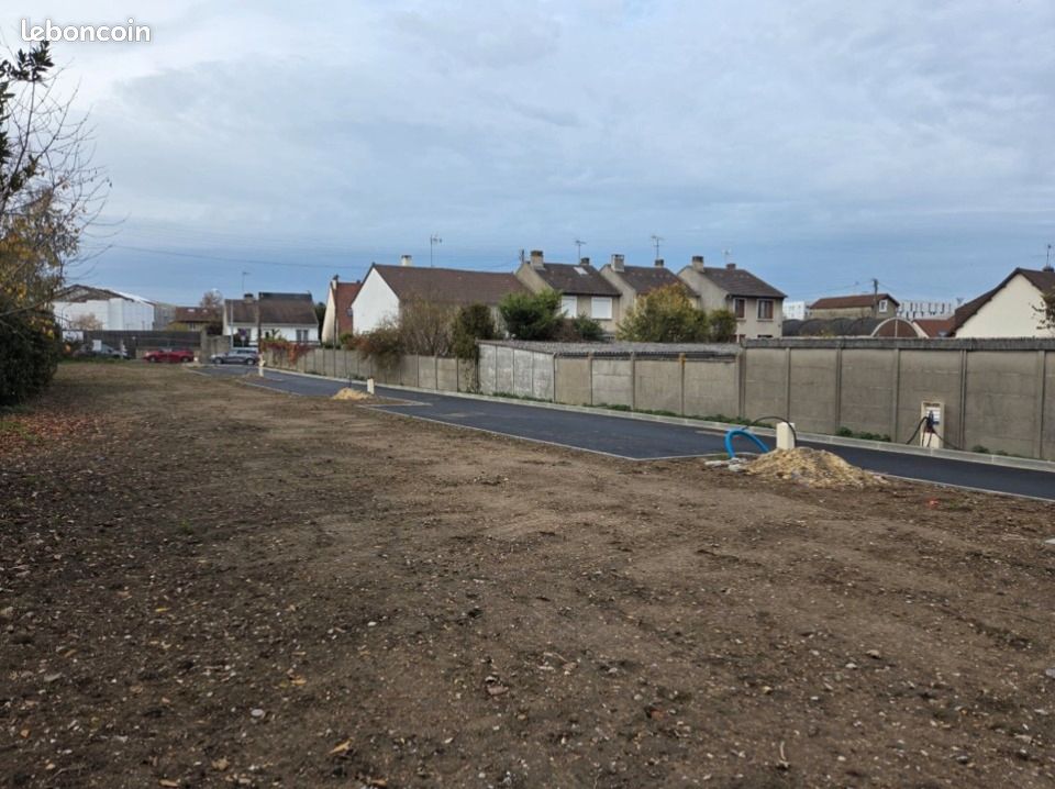 Terrain 244 m² · à Mantes-la-Ville · 149 900 €