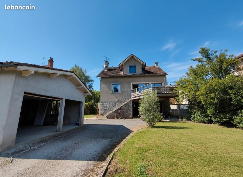 Maison 7 pièces 150 m² · à Maurs · 150 m² · 212 000 €