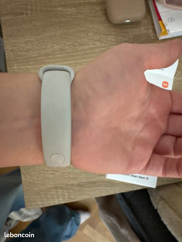 Montre connectée Xiaomi Smarg band 10 (image 4)
