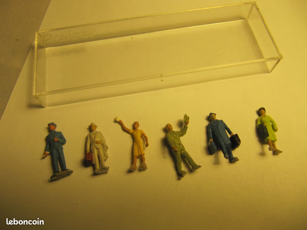 10 personnages assis PREISER train ho ou diorama - Modélisme