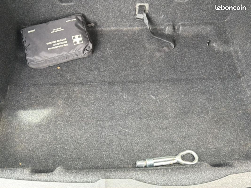 BMW SERIE 2 ACTIVETOURER (f45) 216d 116 sport (image 19)