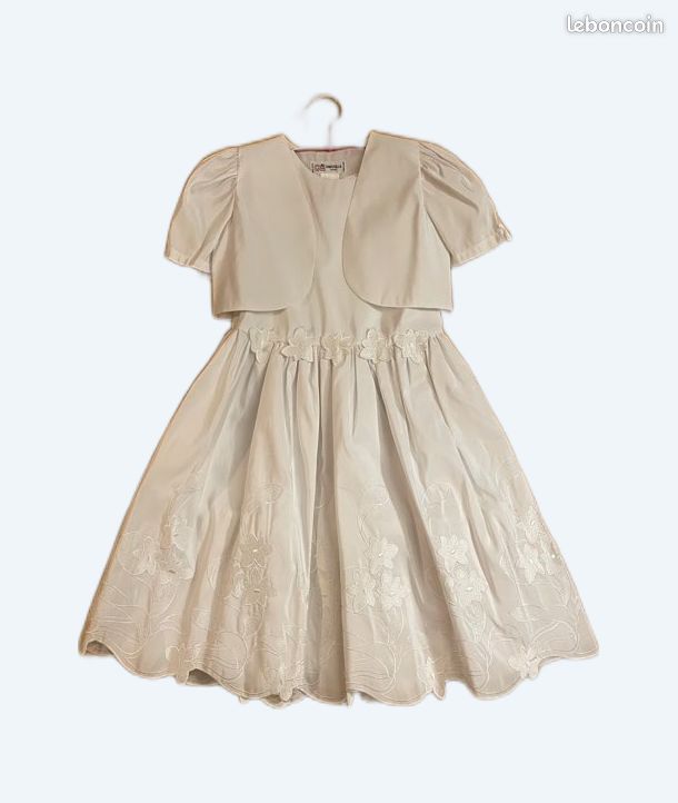 Robe de communion 10ans brodée (image 1)
