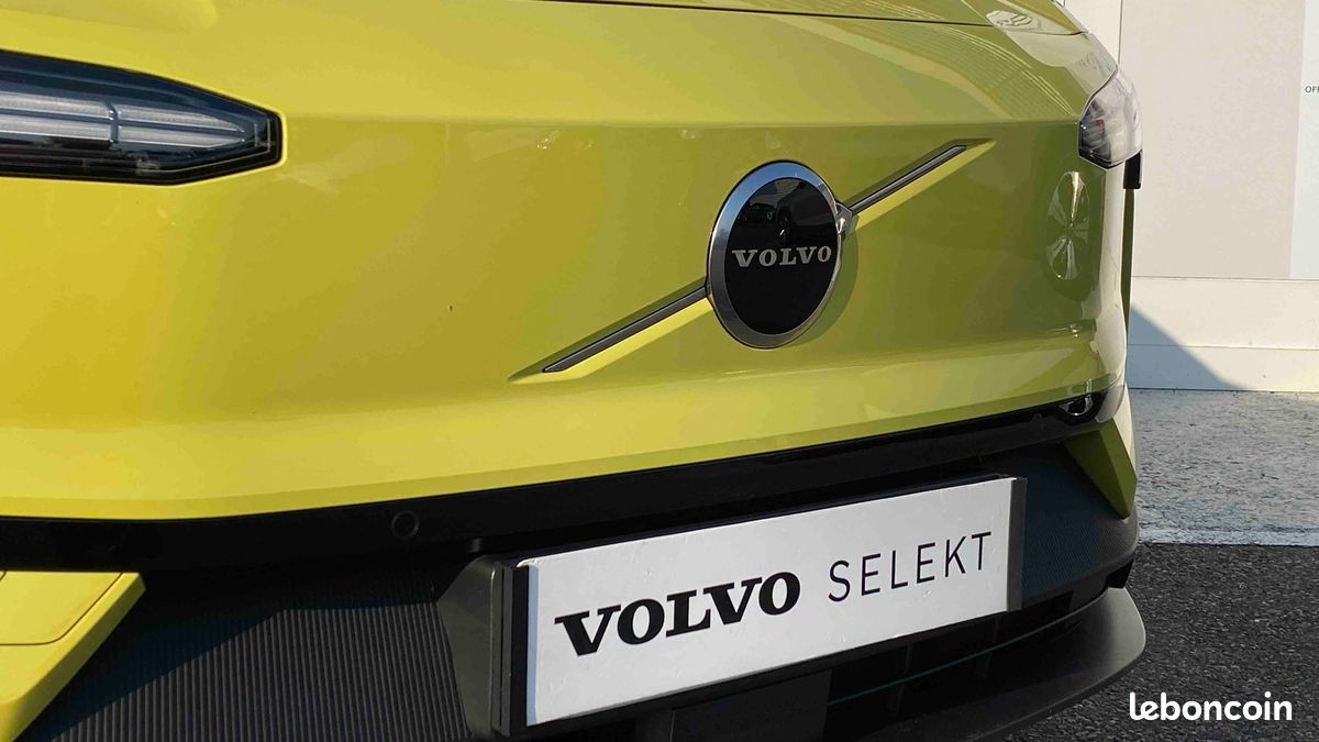 VOLVO EX30 Single Extended Range 272 ch 1EDT Plus (image 38)