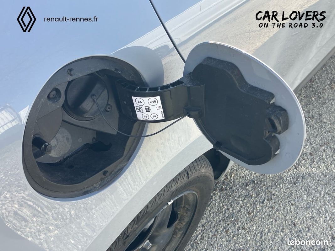 RENAULT Clio E-Tech full hybrid 145 ch GSR2 Evolution (image 15)