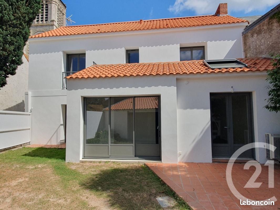Maison 6 pièces 141 m² · à La Garnache · 141 m² · 1 200 €/mois