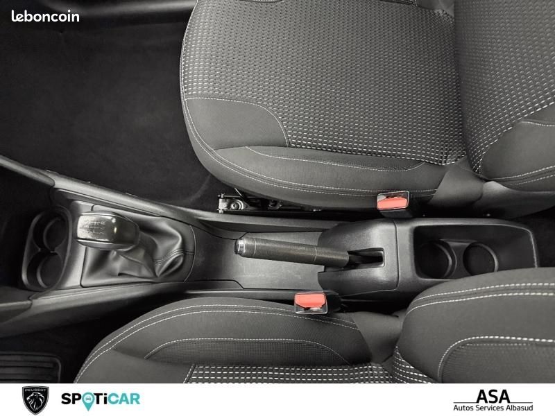 Peugeot 208 1.2 PureTech 110ch Allure S&S 5p (image 32)