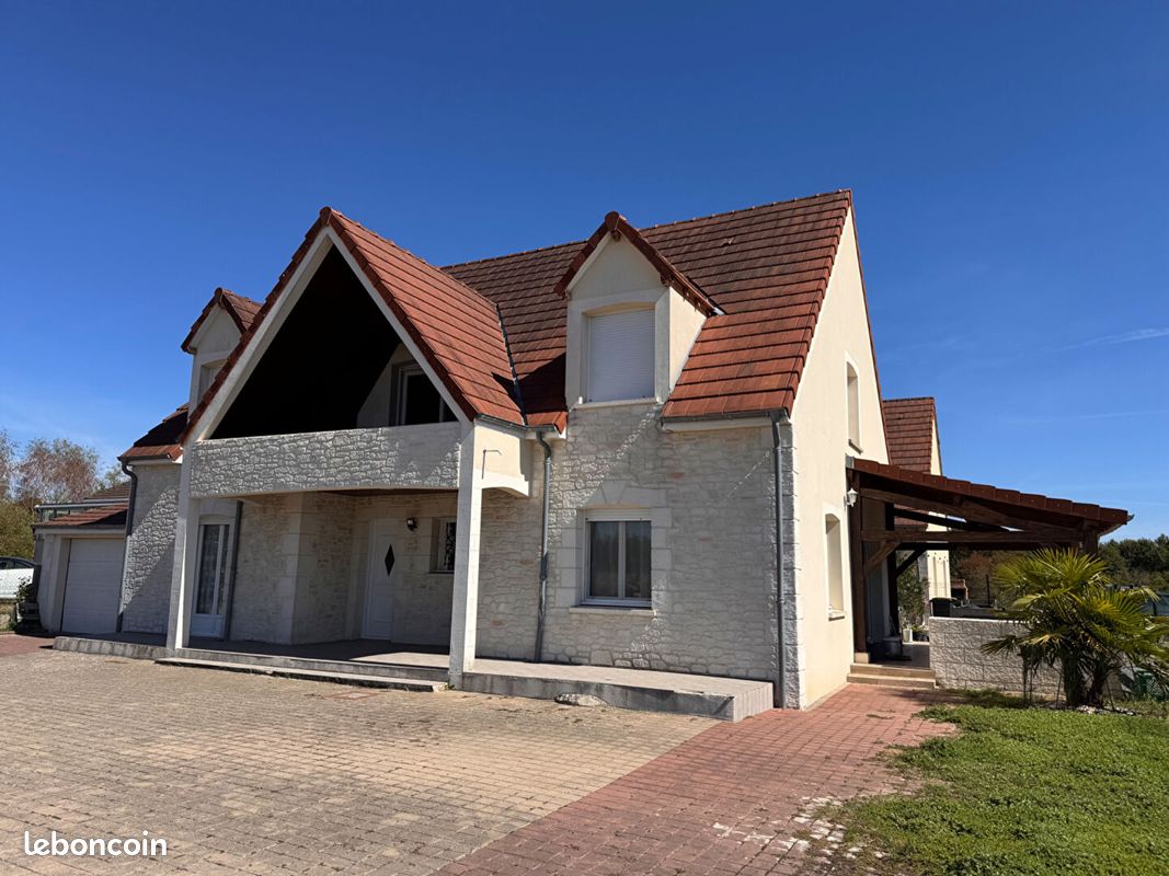 Maison 7 pièces 184 m² · à Romorantin-Lanthenay · 184 m² · 265 000 €