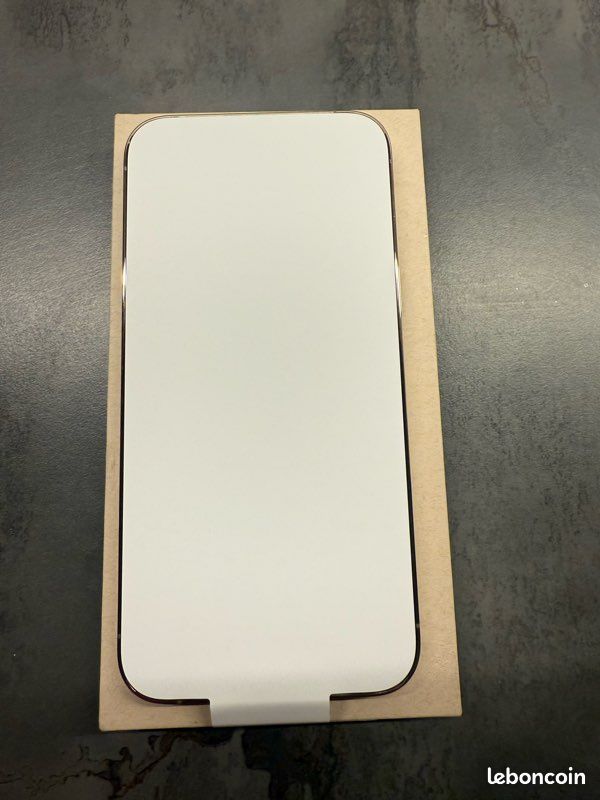 IPhone 12 PrRO MAX 128g or - Téléphones & Objets connectés 