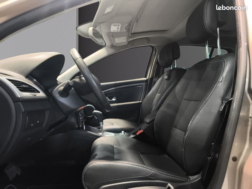 RENAULT MEGANE III BERLINE,CINQ PORTES 2.0 16V 140 PRIVILEGE BOITE AUTOMATIQUE 140Ch Garantie 12 mois (image 12)