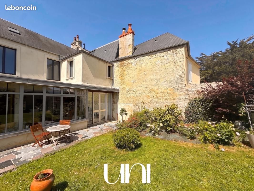 Maison 4 pièces 144 m² · à Bayeux · 144 m² · 550 000 €