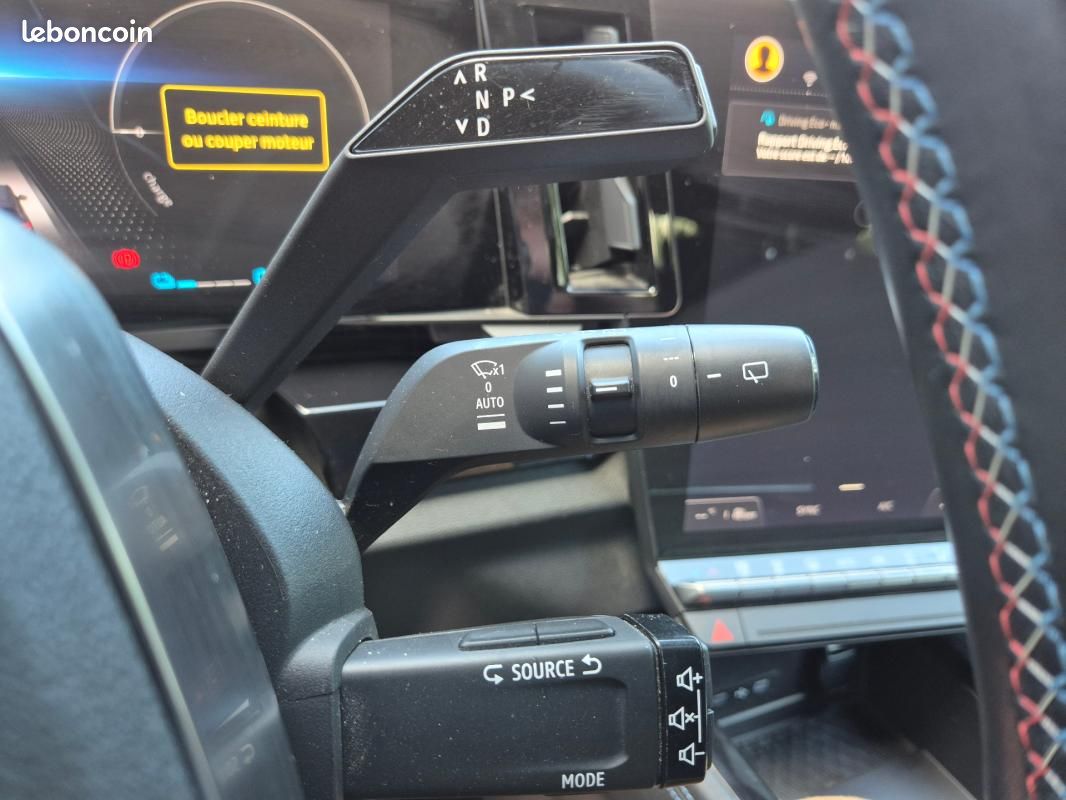 Renault Austral E-Tech hybrid 200 Techno esprit Alpine (image 28)