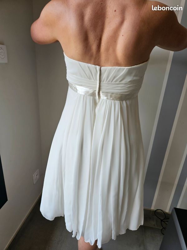 Robe de mariée courte (image 2)